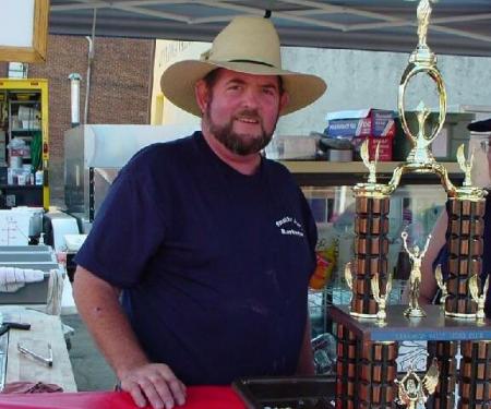 "Ribber" with trophy